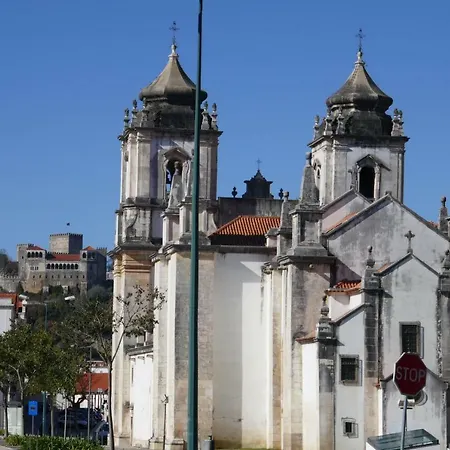 Appartement Two Churches Leiria